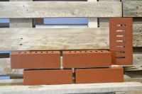 Nordischer Ziegel NF 7-Schlitz rot glatt 24x11,5x7,1cm