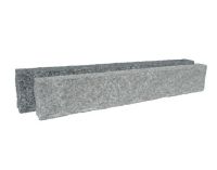 Granit Stele grau gespitzt   25x10x130cm